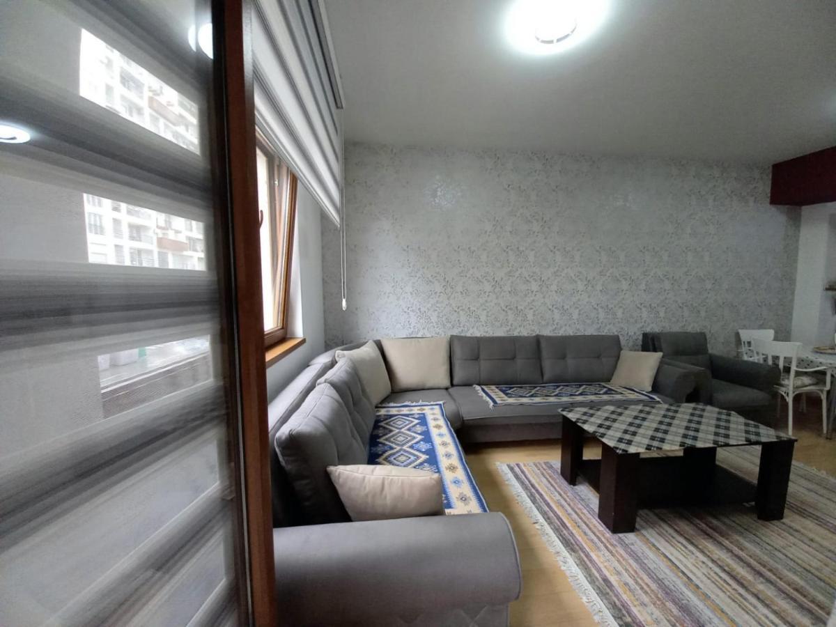 Two Rooms And Kitchen, Bathroom With Balcony Apartment スコピエ エクステリア 写真